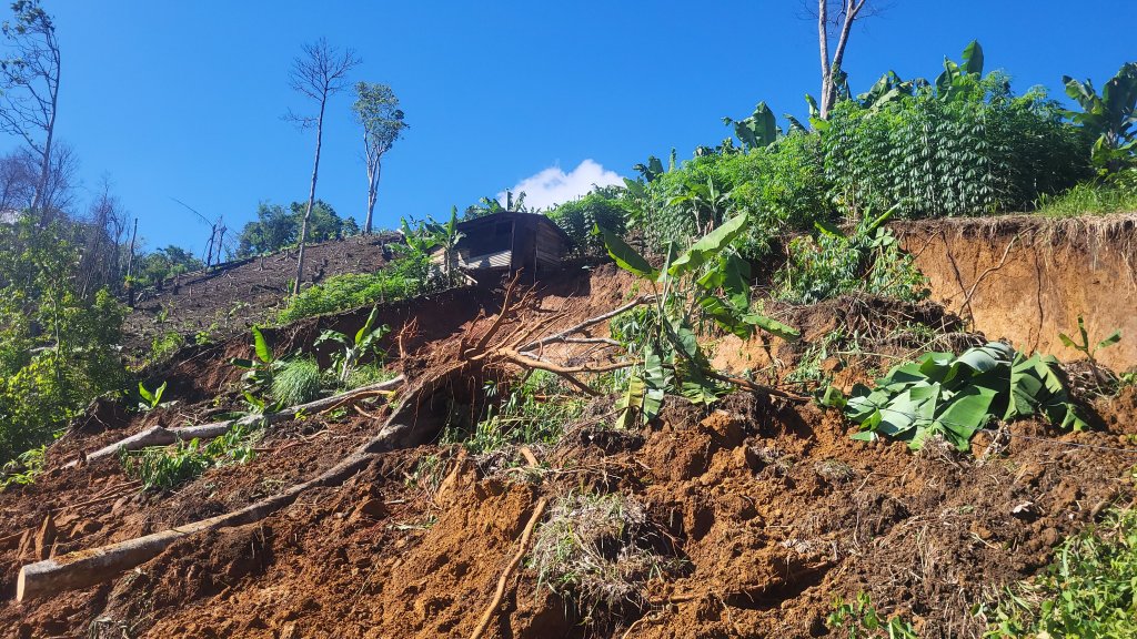 Un Français rescapé des inondations meurtrières de Sumatra&nbsp;témoigne
