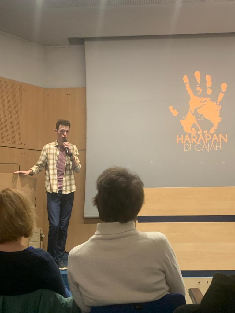 100 personnes réunies à&nbsp;Grenoble